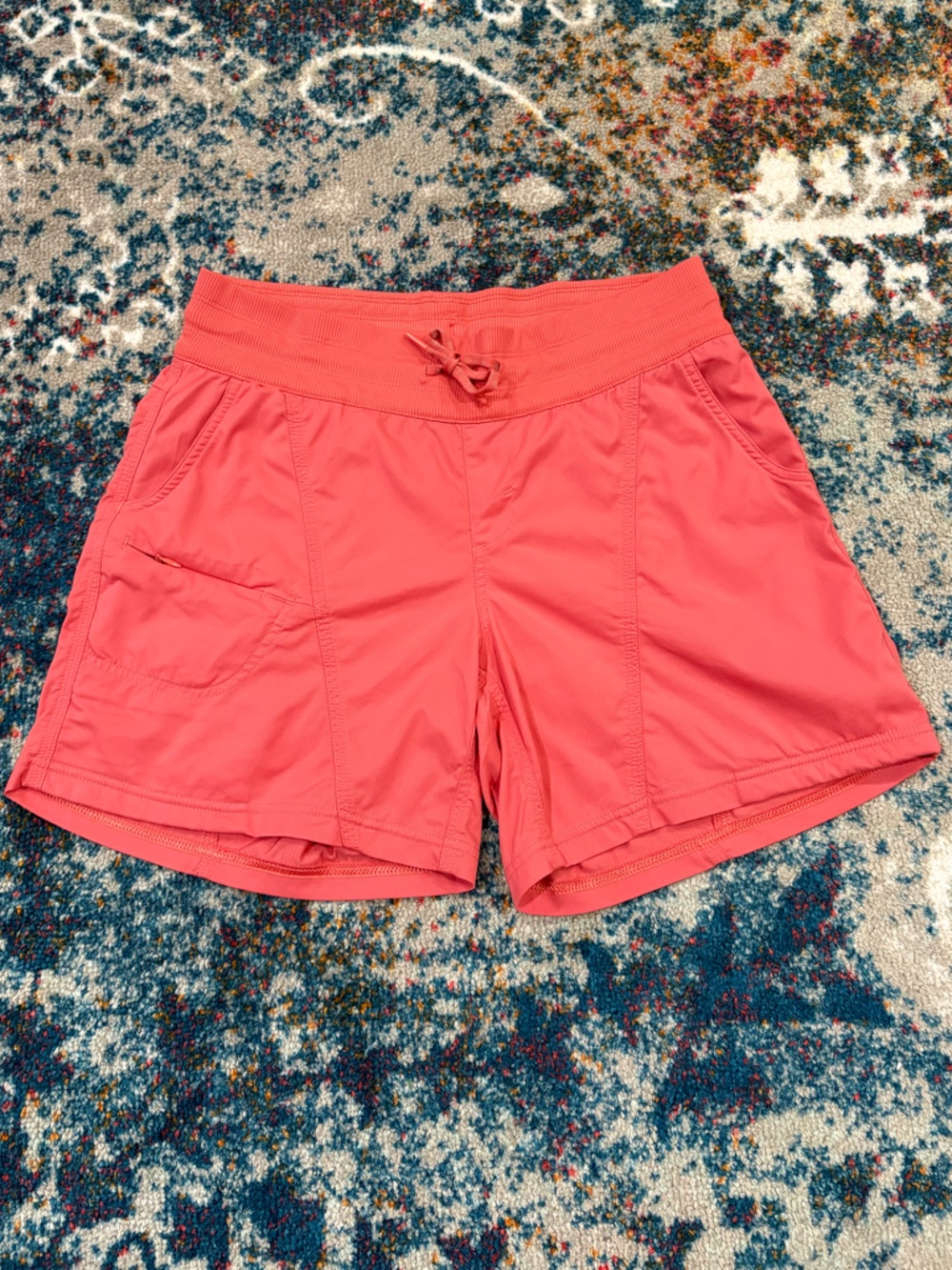 The North Face Women’s Coral Athletic Short with Drawstring Size Medium